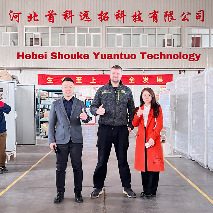 Российские клиенты приезжают посетить Hebei Shouke Yuantuo Technology